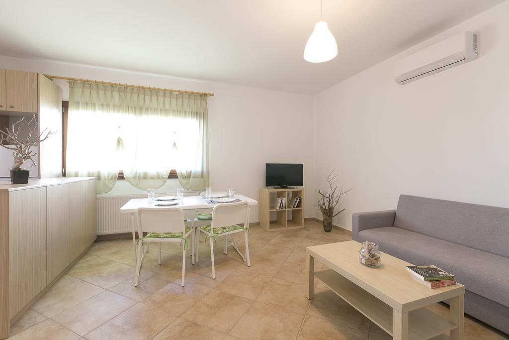 Velia Boutique Apartments Uranúpoli Kültér fotó
